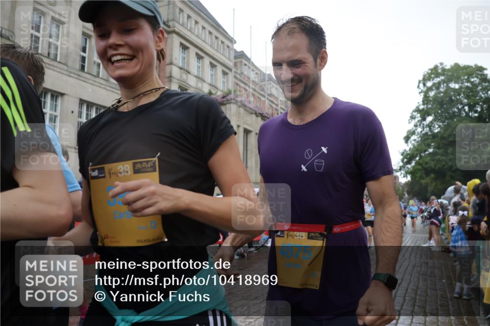 13.09.2026 - Kiel Lauf Yannick Fuchs http://msf.ph/oto/10418969 13.09.2026 10:51:10 Ziel 260, 386, 638, 1758, 2247, 2672, 2730, 3873, 4106, 4258, 4259, 4271, 4273, 4745, 5525, 5999, 6293, 6948, 7469, 8464, 9007, 9742, 10455, 11154, 11214, 11281, 11579, 11910, 12823, 395, 715, 1442, 1737, 1921, 2029, 2521, 2530, 2578, 2772, 3238, 3295, 4279, 4354, 4875, 5426, 5430, 5992, 6557, 7013, 7224, 7229, 7314, 8105, 8215, 8768, 8848, 9092, 9508, 9599, 9689, 9798, 10028, 10029, 10192, 10198, 10391, 10968, 11454, 11684, 11960, 12092, 12262, 238, 251, 1904, 5800 meine-sportfotos.de