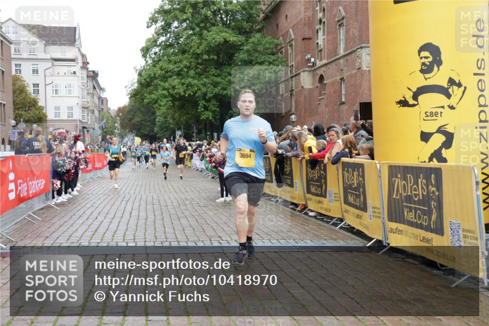 13.09.2026 - Kiel Lauf Yannick Fuchs http://msf.ph/oto/10418970 13.09.2026 09:40:28 Ziel 1081, 2284, 2695, 2847, 3694, 4987, 7239, 9734, 10971, 1120, 2123, 2546, 3416, 3724, 5081, 5946, 6209, 9734, 10031, 10413, 10418, 10825, 11034, 11410, 12715, 420, 3552, 6563, 7131, 7730, 10353, 11750, 11792, 12225, 2123, 2510, 4605, 6209, 8620, 9367, 10031, 11034 meine-sportfotos.de