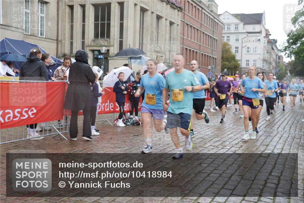 13.09.2026 - Kiel Lauf Yannick Fuchs http://msf.ph/oto/10418984 13.09.2026 10:51:11 Ziel 251, 260, 386, 638, 1758, 2247, 2672, 2730, 3873, 4106, 4258, 4259, 4271, 4273, 4745, 5525, 5999, 6293, 6948, 7469, 8464, 9007, 9742, 10455, 11154, 11214, 11281, 11579, 11910, 12823, 715, 1442, 2029, 2521, 2578, 2772, 3238, 3295, 4279, 4354, 4875, 5426, 5430, 5992, 6557, 7013, 7224, 7229, 7314, 8105, 8215, 8768, 8848, 9092, 9508, 9599, 9689, 9798, 10028, 10029, 10192, 10198, 10391, 10968, 11454, 11684, 11960, 12092, 12262, 238, 1904, 5800 meine-sportfotos.de