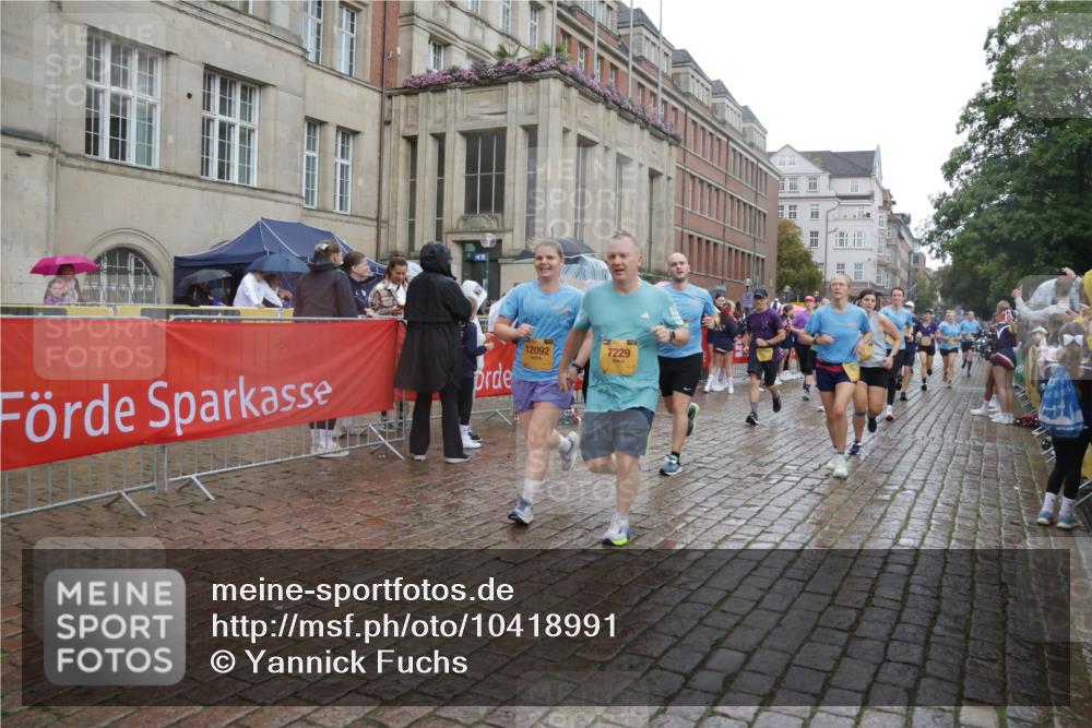 13.09.2026 - Kiel Lauf Yannick Fuchs http://msf.ph/oto/10418991 13.09.2026 10:51:12 Ziel 238, 251, 260, 386, 638, 680, 1758, 2247, 2672, 2730, 3873, 4106, 4258, 4259, 4271, 4273, 4745, 5525, 5999, 6293, 6948, 7469, 8464, 9007, 9742, 9834, 10455, 11154, 11214, 11281, 11579, 11910, 12237, 12823, 715, 1442, 2029, 2521, 2578, 2772, 3238, 3295, 4106, 4279, 4354, 5426, 5430, 5992, 6557, 7013, 7224, 7229, 7314, 7469, 8105, 8215, 8848, 9092, 9508, 9599, 9689, 9798, 10028, 10029, 10192, 10198, 10391, 10968, 11454, 11684, 11960, 12092, 12262, 1904, 5800 meine-sportfotos.de