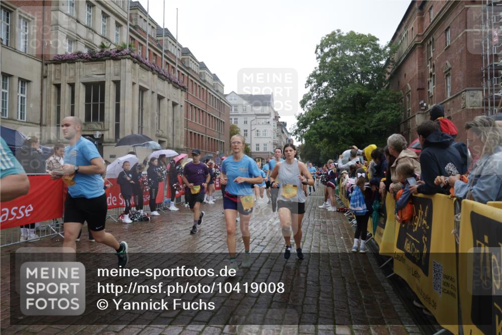 13.09.2026 - Kiel Lauf Yannick Fuchs http://msf.ph/oto/10419008 13.09.2026 10:51:13 Ziel 238, 251, 260, 386, 638, 680, 1758, 2247, 2672, 2730, 3873, 4258, 4259, 4271, 4273, 4745, 5525, 5999, 6293, 6948, 8464, 9007, 9742, 9834, 10455, 11154, 11214, 11281, 11579, 11910, 12237, 12644, 12823, 715, 1442, 2029, 2521, 2578, 2772, 3238, 3295, 4106, 4273, 4279, 4354, 5426, 5430, 5992, 6557, 7013, 7224, 7229, 7314, 7469, 8105, 8215, 8848, 9092, 9508, 9599, 9689, 9798, 10028, 10029, 10192, 10198, 10391, 10968, 11454, 11684, 11960, 12092, 12262, 1904, 5800 meine-sportfotos.de
