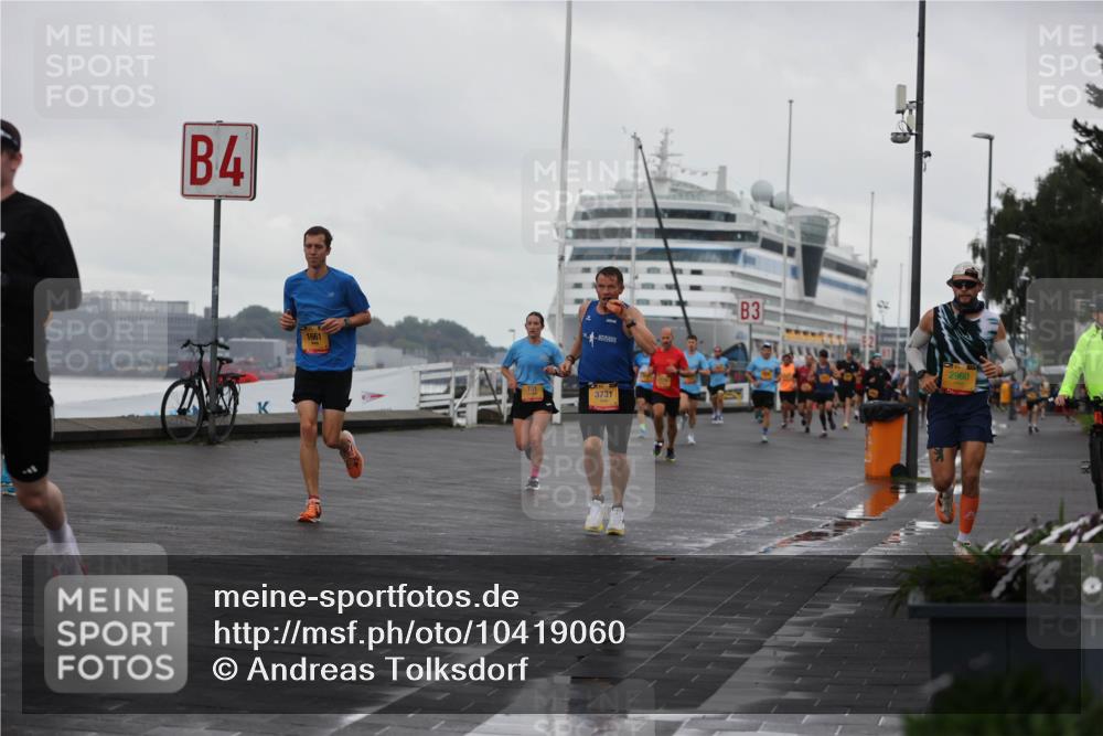 13.09.2026 - Kiel Lauf Andreas Tolksdorf http://msf.ph/oto/10419060 13.09.2026 10:57:16 Kiellinie 4, 1661, 3731, 3, 2960 meine-sportfotos.de