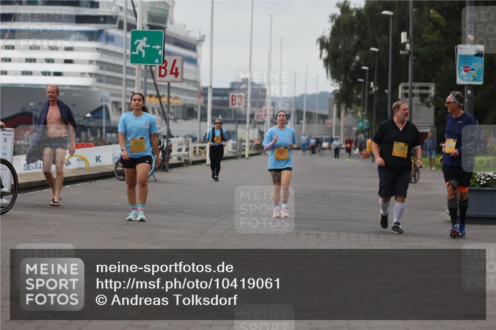 13.09.2026 - Kiel Lauf Andreas Tolksdorf http://msf.ph/oto/10419061 13.09.2026 10:08:52 Kiellinie 3, 4, 3, 2913, 7737, 12343 meine-sportfotos.de