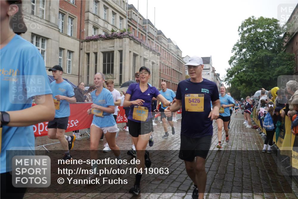 13.09.2026 - Kiel Lauf Yannick Fuchs http://msf.ph/oto/10419063 13.09.2026 10:51:16 Ziel 238, 251, 260, 386, 638, 680, 901, 1758, 2247, 2672, 2730, 3873, 4205, 4258, 4259, 4271, 5525, 5999, 6293, 6865, 6948, 8464, 9007, 9742, 9834, 10455, 10617, 11154, 11171, 11214, 11281, 11579, 11910, 12019, 12237, 12644, 12823, 638, 715, 1442, 2029, 2578, 2730, 2772, 3238, 3295, 4106, 4273, 4279, 4354, 4745, 5426, 5430, 5992, 5999, 6293, 6557, 7013, 7224, 7314, 7469, 8105, 8215, 8848, 9092, 9508, 9599, 9689, 9798, 10028, 10029, 10198, 10968, 11454, 11684, 11960, 12262, 101 meine-sportfotos.de