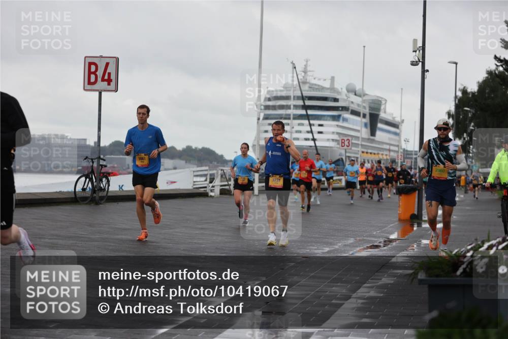 13.09.2026 - Kiel Lauf Andreas Tolksdorf http://msf.ph/oto/10419067 13.09.2026 10:57:17 Kiellinie 4, 1661, 3731, 3, 2960 meine-sportfotos.de
