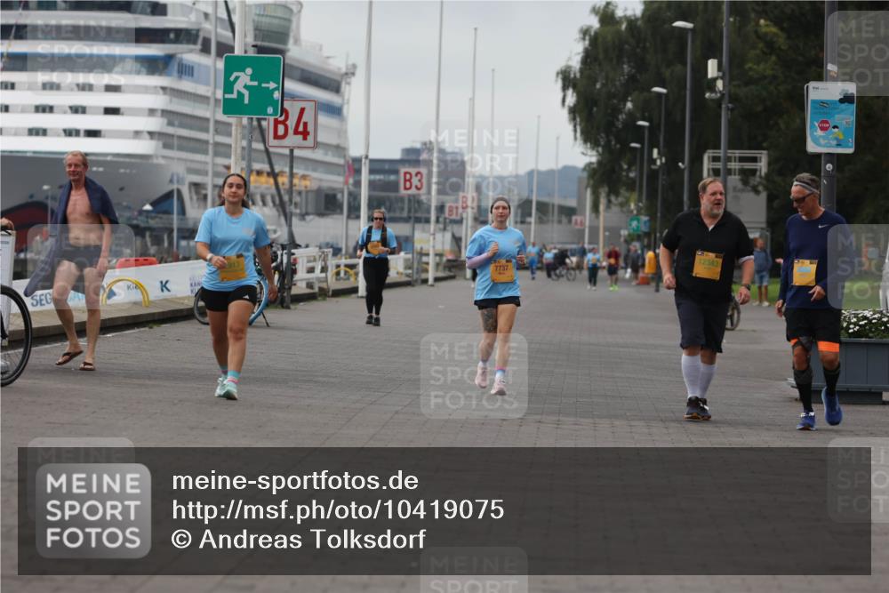13.09.2026 - Kiel Lauf Andreas Tolksdorf http://msf.ph/oto/10419075 13.09.2026 10:08:52 Kiellinie 4, 3, 7737, 12343 meine-sportfotos.de