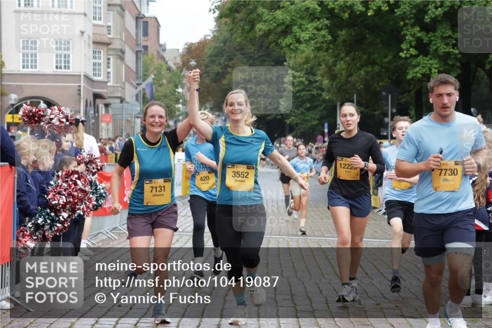 13.09.2026 - Kiel Lauf Yannick Fuchs http://msf.ph/oto/10419087 13.09.2026 09:40:38 Ziel 420, 1081, 2847, 3552, 6563, 7131, 7239, 7730, 10353, 11750, 12225, 1120, 2284, 2546, 2695, 3694, 3724, 4987, 5081, 9734, 10413, 10418, 10825, 10971, 11410, 12715, 1630, 1787, 5039, 6299, 8493, 8636, 9578, 9726, 11792, 1120, 3416, 5946, 6209 meine-sportfotos.de