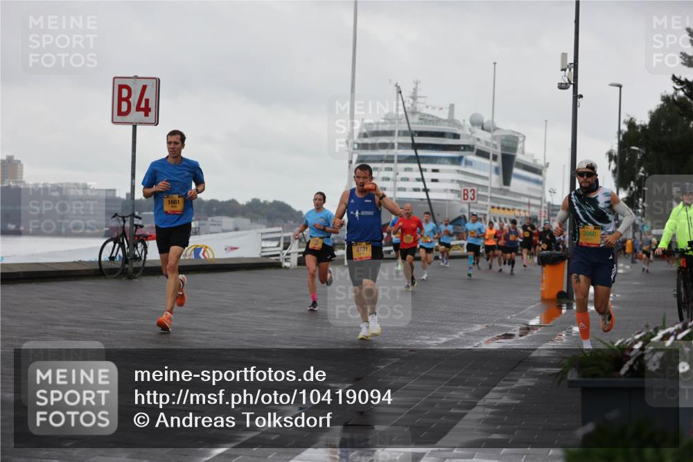 13.09.2026 - Kiel Lauf Andreas Tolksdorf http://msf.ph/oto/10419094 13.09.2026 10:57:17 Kiellinie 4, 1661, 3731, 3, 2960 meine-sportfotos.de