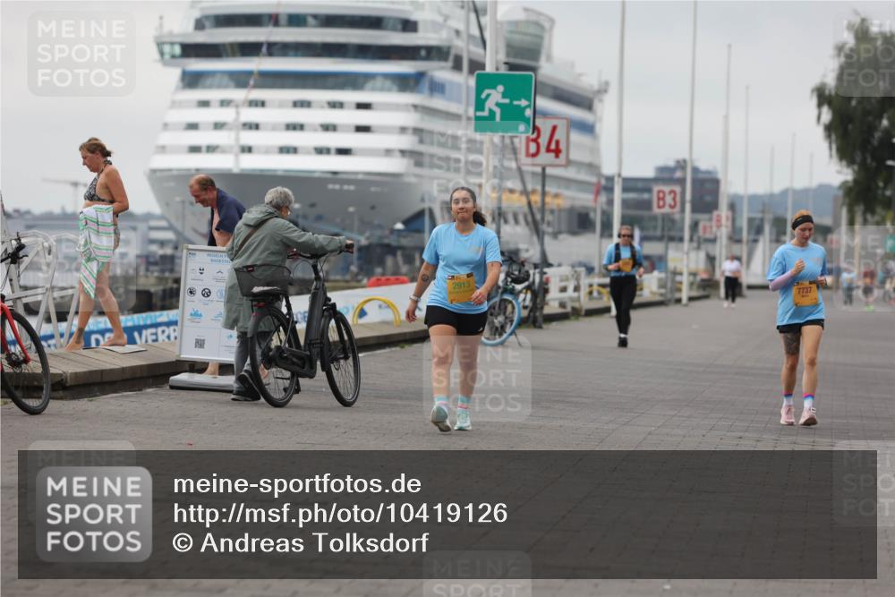13.09.2026 - Kiel Lauf Andreas Tolksdorf http://msf.ph/oto/10419126 13.09.2026 10:08:53 Kiellinie 2913, 4, 3, 7737 meine-sportfotos.de