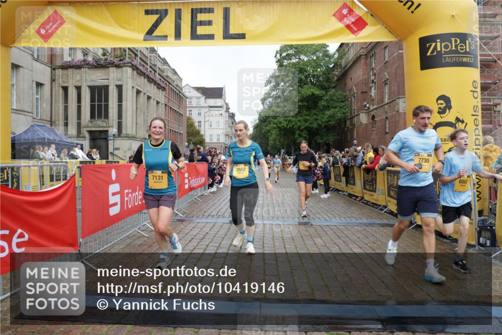 13.09.2026 - Kiel Lauf Yannick Fuchs http://msf.ph/oto/10419146 13.09.2026 09:40:40 Ziel 420, 1081, 2847, 3552, 6563, 7131, 7239, 7730, 10353, 11750, 11792, 12225, 1120, 2284, 2546, 2695, 3694, 3724, 4987, 5081, 9734, 10413, 10418, 10825, 10971, 11410, 12715, 1630, 1787, 5039, 6299, 8389, 8493, 8636, 9578, 9726, 10202, 1120, 3416, 5081, 5946 meine-sportfotos.de