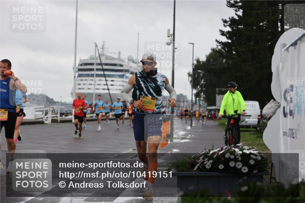 13.09.2026 - Kiel Lauf Andreas Tolksdorf http://msf.ph/oto/10419151 13.09.2026 10:57:19 Kiellinie 1, 399, 2960, 731 meine-sportfotos.de