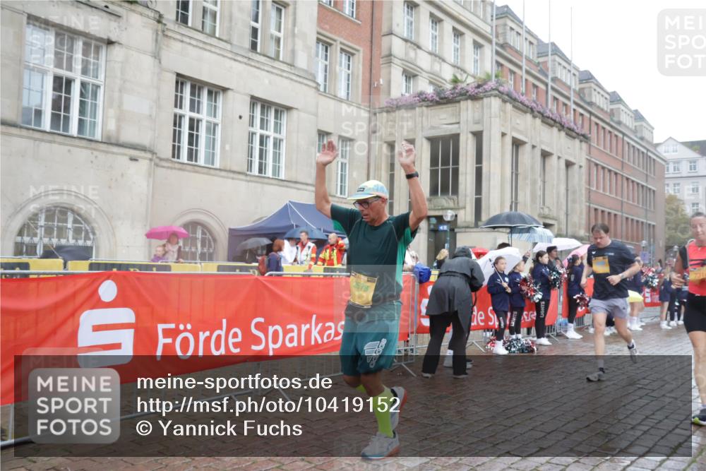 13.09.2026 - Kiel Lauf Yannick Fuchs http://msf.ph/oto/10419152 13.09.2026 10:51:22 Ziel 238, 240, 251, 260, 680, 901, 2672, 2803, 3029, 3751, 3879, 4040, 4205, 4271, 4619, 5525, 6663, 6865, 6948, 7043, 7914, 9030, 9699, 9742, 9834, 9951, 10459, 10474, 10617, 11154, 11171, 11214, 12019, 12237, 12300, 12644, 386, 638, 1442, 1758, 2029, 2247, 2578, 2730, 2772, 3873, 4106, 4258, 4259, 4273, 4354, 4745, 5992, 5999, 6293, 6557, 7013, 7314, 7469, 8215, 8464, 9007, 9092, 9508, 9689, 9798, 11454, 101, 201, 310, 1754, 2393, 2468, 3013, 4084, 5174, 7141, 715 meine-sportfotos.de