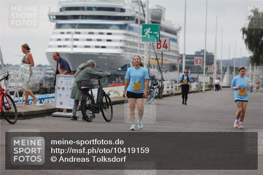 13.09.2026 - Kiel Lauf Andreas Tolksdorf http://msf.ph/oto/10419159 13.09.2026 10:08:53 Kiellinie 2913, 3, 4, 3, 7737 meine-sportfotos.de