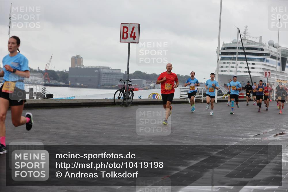 13.09.2026 - Kiel Lauf Andreas Tolksdorf http://msf.ph/oto/10419198 13.09.2026 10:57:21 Kiellinie 731, 4, 2124, 3 meine-sportfotos.de