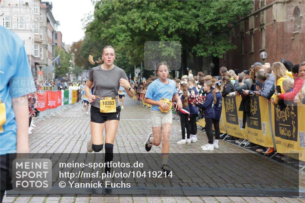 13.09.2026 - Kiel Lauf Yannick Fuchs http://msf.ph/oto/10419214 13.09.2026 09:40:44 Ziel 420, 3552, 6563, 7131, 7730, 10353, 11750, 11792, 12225, 1081, 2284, 2546, 2695, 2847, 3694, 3724, 4987, 7239, 9734, 10413, 10418, 10825, 10971, 11410, 12715, 1630, 1787, 3883, 5039, 6299, 8389, 8493, 8636, 9578, 9726, 10202, 1120, 2546, 3416, 5081, 5946, 12715 meine-sportfotos.de