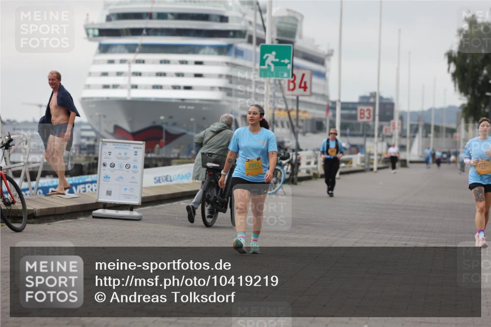 13.09.2026 - Kiel Lauf Andreas Tolksdorf http://msf.ph/oto/10419219 13.09.2026 10:08:55 Kiellinie 35, 2913, 3, 4, 3, 7737 meine-sportfotos.de