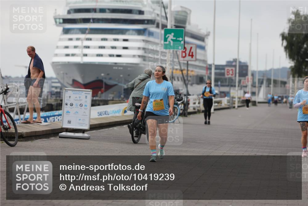 13.09.2026 - Kiel Lauf Andreas Tolksdorf http://msf.ph/oto/10419239 13.09.2026 10:08:55 Kiellinie 2913, 3, 4, 3 meine-sportfotos.de