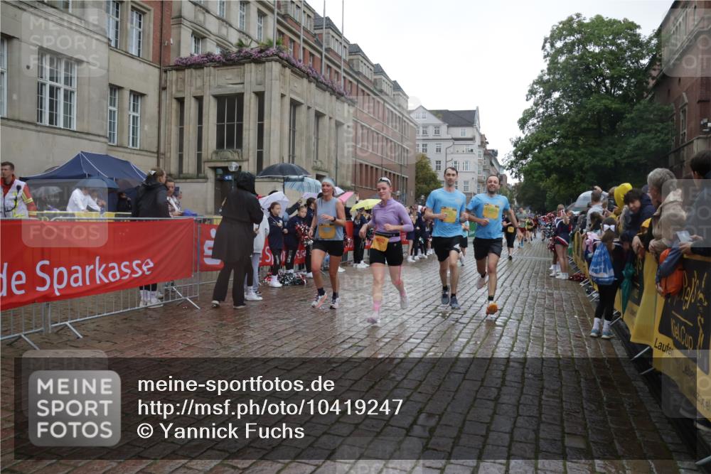 13.09.2026 - Kiel Lauf Yannick Fuchs http://msf.ph/oto/10419247 13.09.2026 10:51:27 Ziel 238, 240, 680, 901, 1804, 2035, 2519, 2803, 3029, 3751, 3879, 4040, 4205, 4619, 4646, 4939, 5735, 6663, 6865, 6928, 7043, 7914, 8373, 9030, 9699, 9834, 9951, 9970, 10459, 10474, 10617, 11171, 12019, 12237, 12300, 12420, 12644, 238, 251, 260, 386, 638, 680, 1442, 1758, 2247, 2672, 2730, 2772, 3873, 4106, 4258, 4259, 4271, 4273, 4354, 4745, 5525, 5999, 6293, 6557, 6948, 7013, 7469, 8464, 9007, 9092, 9689, 11454, 101, 201, 310, 1754, 2393, 2468, 3013, 4084, 5174, 7141, 715 meine-sportfotos.de