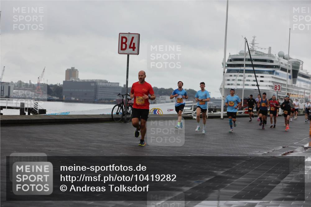 13.09.2026 - Kiel Lauf Andreas Tolksdorf http://msf.ph/oto/10419282 13.09.2026 10:57:22 Kiellinie 4, 2124, 3 meine-sportfotos.de