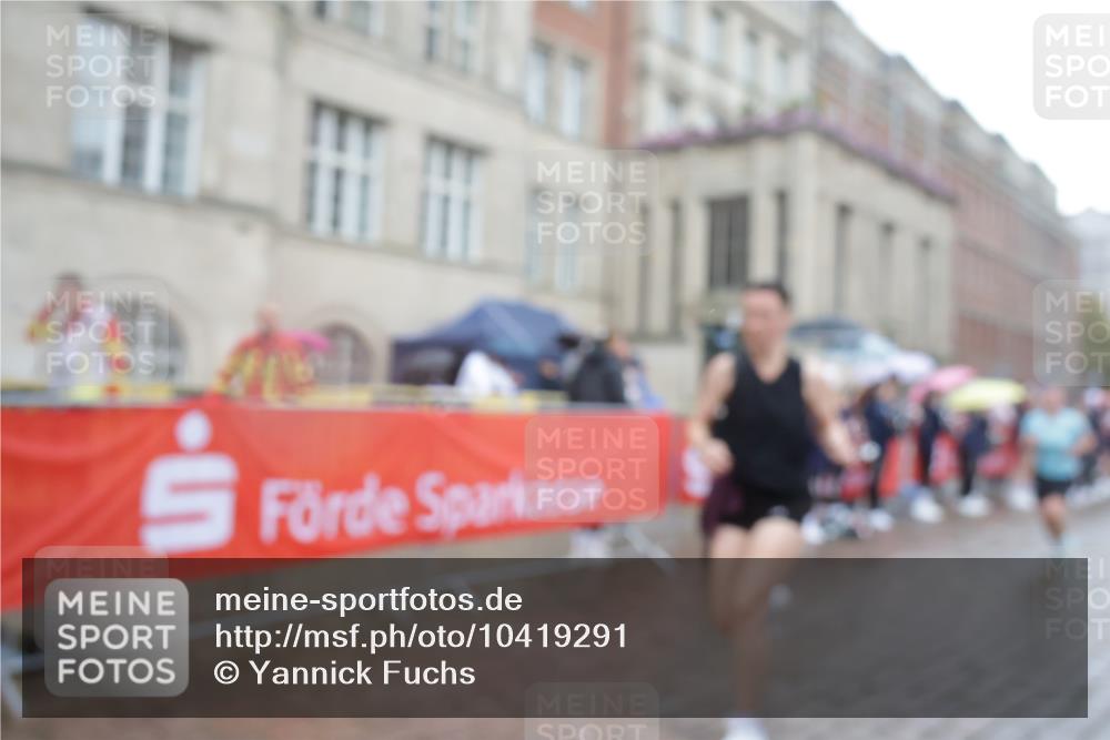 13.09.2026 - Kiel Lauf Yannick Fuchs http://msf.ph/oto/10419291 13.09.2026 10:51:29 Ziel 240, 901, 1804, 2035, 2519, 2690, 2803, 3029, 3440, 3751, 3879, 4040, 4205, 4613, 4619, 4646, 4939, 5441, 5735, 6663, 6865, 6928, 7043, 7914, 8373, 9030, 9699, 9951, 9970, 10384, 10459, 10474, 10617, 11171, 12019, 12300, 12420, 238, 251, 260, 386, 638, 680, 1442, 1758, 2247, 2672, 2730, 2772, 3873, 4106, 4258, 4259, 4271, 4273, 4354, 4745, 5525, 5999, 6293, 6557, 6865, 6948, 7013, 7469, 8464, 9007, 9092, 9689, 11454, 101, 201, 310, 1754, 2393, 2468, 3013, 4084, 5174, 7141 meine-sportfotos.de