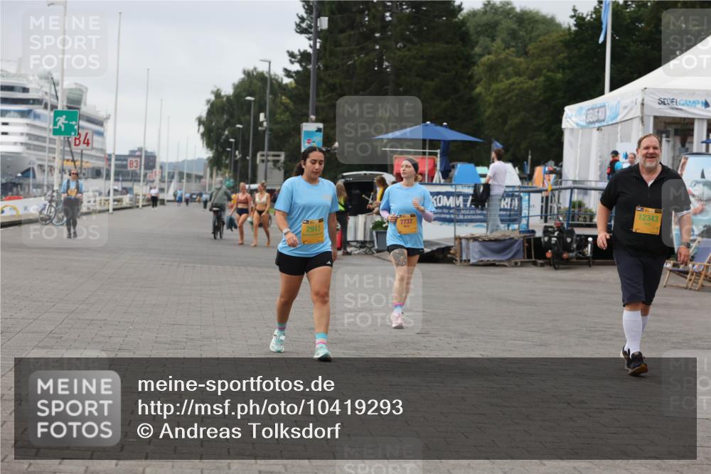 13.09.2026 - Kiel Lauf Andreas Tolksdorf http://msf.ph/oto/10419293 13.09.2026 10:09:03 Kiellinie 13, 4, 2913, 7737, 7, 12343 meine-sportfotos.de