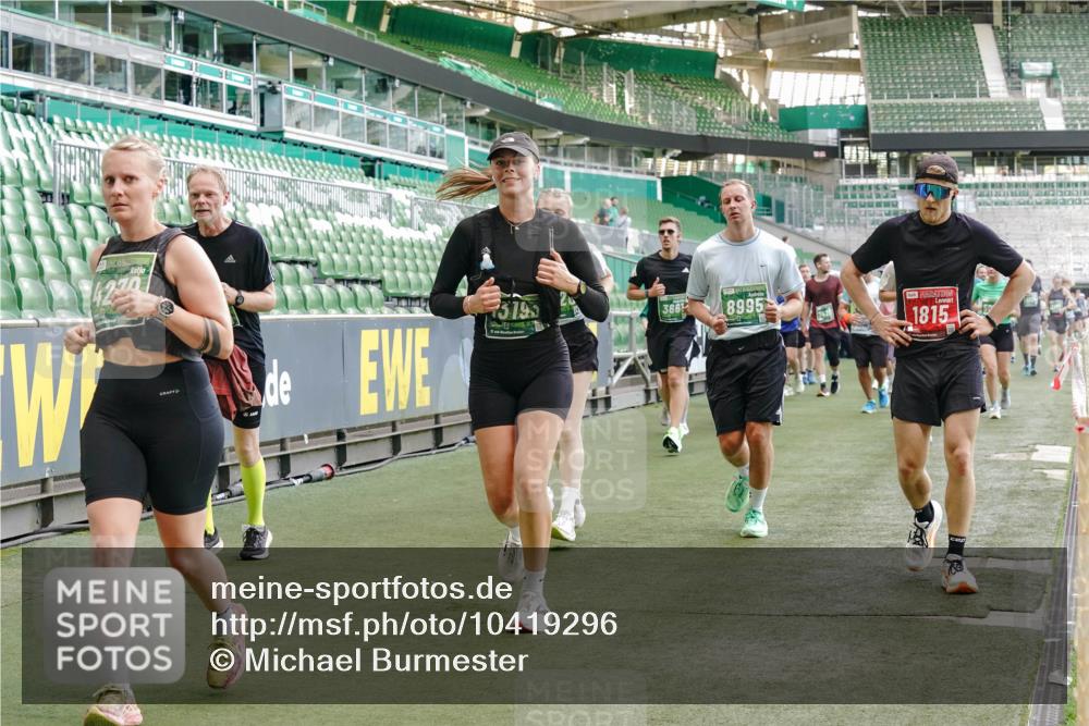 13.09.2026 - 21. swb-Marathon Bremen Michael Burmester http://msf.ph/oto/10419296 13.09.2026 13:21:00 Laufen im Stadion 258, 351, 423, 441, 464, 601, 620, 704, 782, 851, 1060, 1066, 1094, 1129, 1156, 1158, 1177, 1316, 1344, 1409, 1439, 1446, 1518, 1676, 1697, 1756, 1808, 1815, 1846, 1916, 2010, 2028, 2064, 2139, 2201, 2258, 2278, 2349, 2394, 2395, 2414, 2417, 2437, 2501, 2519, 2533, 2551, 2588, 2626, 2694, 2695, 2702, 2722, 2736, 2756, 2793, 2828, 2886, 2954, 2995, 3004, 3010, 3017, 3018, 3022, 3034, 3035, 3036, 3037, 3059, 3070, 3074, 3102, 3116, 3139, 3144, 3225, 3243, 3263, 3264, 3310, 3315 meine-sportfotos.de