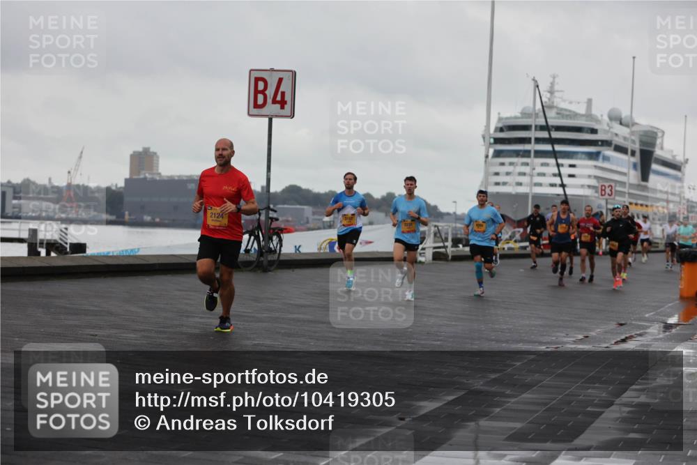 13.09.2026 - Kiel Lauf Andreas Tolksdorf http://msf.ph/oto/10419305 13.09.2026 10:57:22 Kiellinie 2124, 4, 2231, 3 meine-sportfotos.de