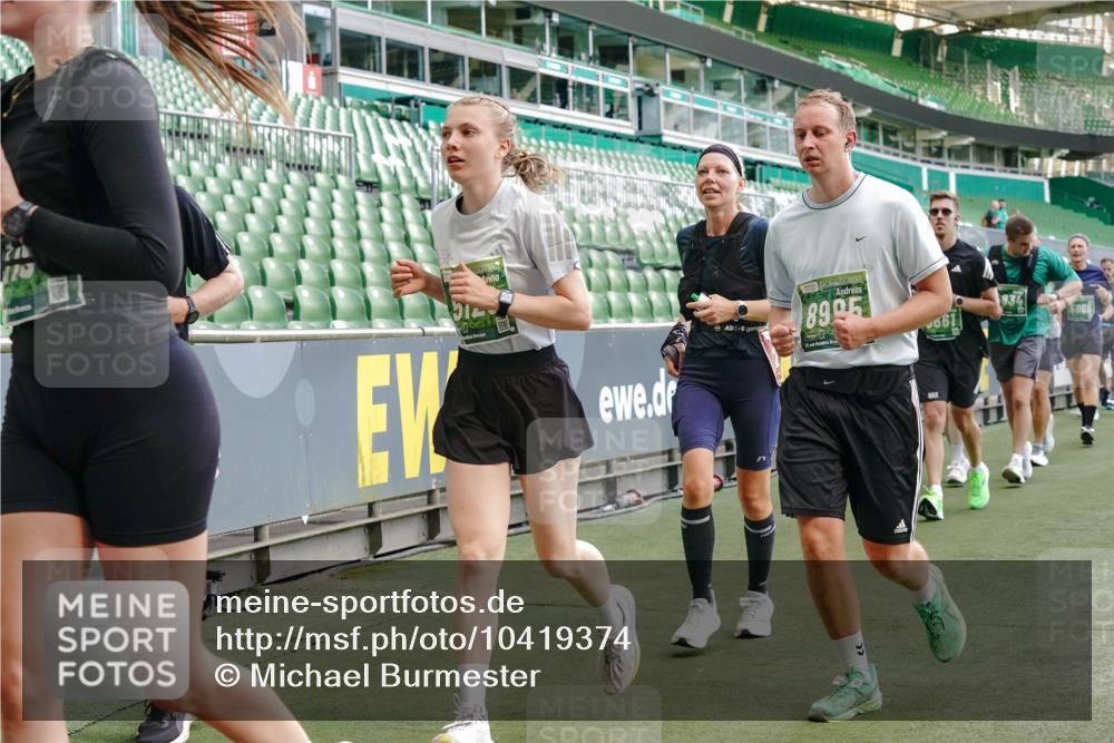 13.09.2026 - 21. swb-Marathon Bremen Michael Burmester http://msf.ph/oto/10419374 13.09.2026 13:21:02 Laufen im Stadion 258, 351, 423, 441, 464, 601, 620, 704, 782, 851, 1060, 1066, 1094, 1129, 1156, 1158, 1177, 1316, 1344, 1409, 1439, 1446, 1518, 1676, 1697, 1729, 1756, 1808, 1815, 1846, 1916, 2010, 2028, 2064, 2139, 2201, 2258, 2278, 2349, 2394, 2395, 2414, 2417, 2437, 2501, 2519, 2533, 2551, 2588, 2626, 2652, 2694, 2695, 2736, 2756, 2793, 2828, 2886, 2954, 2995, 3004, 3010, 3017, 3018, 3022, 3034, 3035, 3036, 3037, 3059, 3070, 3074, 3102, 3116, 3139, 3144, 3225, 3243, 3263, 3264, 3310, 3315 meine-sportfotos.de