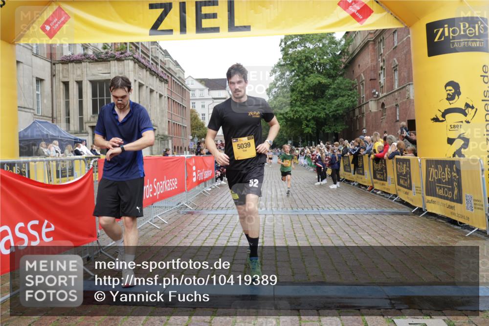 13.09.2026 - Kiel Lauf Yannick Fuchs http://msf.ph/oto/10419389 13.09.2026 09:40:58 Ziel 1630, 1787, 3883, 5039, 6299, 8389, 8493, 8636, 9578, 9726, 10202, 420, 1081, 2695, 2847, 3552, 3694, 6563, 7131, 7239, 7730, 10353, 11750, 11792, 12225, 1593, 1671, 1966, 4137, 9608, 10299, 10974, 11983, 2284, 2695, 3694, 3724, 4987, 9734, 10418, 10971 meine-sportfotos.de
