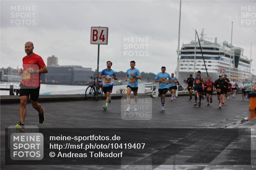 13.09.2026 - Kiel Lauf Andreas Tolksdorf http://msf.ph/oto/10419407 13.09.2026 10:57:23 Kiellinie 2124, 4, 3157, 3 meine-sportfotos.de