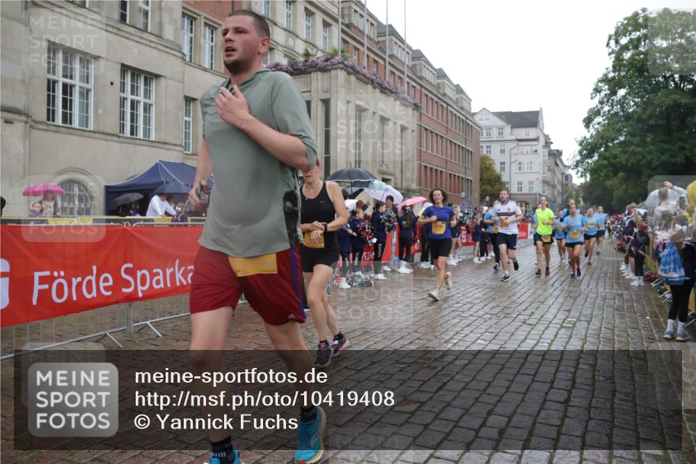 13.09.2026 - Kiel Lauf Yannick Fuchs http://msf.ph/oto/10419408 13.09.2026 10:51:37 Ziel 101, 201, 310, 1754, 1804, 1890, 2035, 2393, 2468, 2519, 2690, 3013, 3440, 4040, 4084, 4613, 4619, 4646, 4939, 5174, 5441, 5735, 6177, 6928, 7141, 7204, 7740, 7914, 8373, 8625, 8627, 9030, 9699, 9970, 10384, 10440, 10459, 10474, 11079, 12135, 12420, 12755, 238, 240, 251, 260, 386, 638, 680, 901, 1758, 2247, 2672, 2730, 2803, 3029, 3751, 3873, 3879, 4040, 4106, 4205, 4258, 4259, 4271, 4273, 4619, 4745, 5525, 5999, 6293, 6663, 6865, 6948, 7043, 7469, 7914, 8464, 9007, 9030, 23 meine-sportfotos.de