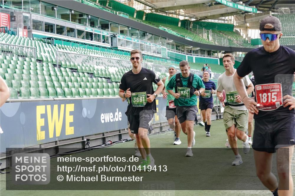 13.09.2026 - 21. swb-Marathon Bremen Michael Burmester http://msf.ph/oto/10419413 13.09.2026 13:21:03 Laufen im Stadion 258, 351, 423, 441, 464, 601, 620, 704, 782, 851, 1060, 1066, 1094, 1129, 1158, 1177, 1316, 1344, 1409, 1439, 1446, 1518, 1676, 1697, 1729, 1756, 1808, 1815, 1846, 1916, 2010, 2028, 2064, 2139, 2201, 2258, 2278, 2349, 2394, 2395, 2414, 2417, 2437, 2501, 2519, 2533, 2551, 2588, 2626, 2652, 2694, 2695, 2736, 2756, 2793, 2828, 2886, 2954, 2995, 3004, 3010, 3017, 3018, 3022, 3034, 3035, 3036, 3037, 3059, 3070, 3074, 3102, 3116, 3139, 3144, 3225, 3243, 3263, 3264, 3310, 3315 meine-sportfotos.de