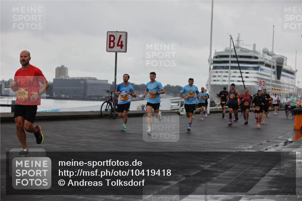 13.09.2026 - Kiel Lauf Andreas Tolksdorf http://msf.ph/oto/10419418 13.09.2026 10:57:23 Kiellinie 2124, 4, 31578, 3 meine-sportfotos.de