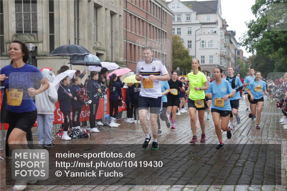 13.09.2026 - Kiel Lauf Yannick Fuchs http://msf.ph/oto/10419430 13.09.2026 10:51:38 Ziel 101, 201, 310, 1231, 1754, 1804, 1890, 2035, 2393, 2468, 2519, 2690, 3013, 3440, 4084, 4613, 4646, 4939, 5174, 5441, 5735, 6177, 6928, 7141, 7204, 7740, 8197, 8373, 8625, 8627, 9970, 10384, 10440, 11079, 12135, 12420, 12755, 238, 240, 251, 260, 386, 638, 680, 901, 1758, 2247, 2672, 2730, 2803, 3029, 3751, 3873, 3879, 4040, 4205, 4258, 4259, 4271, 4273, 4619, 4745, 5525, 5999, 6293, 6663, 6865, 6948, 7043, 7914, 8464, 9007, 9030, 23 meine-sportfotos.de