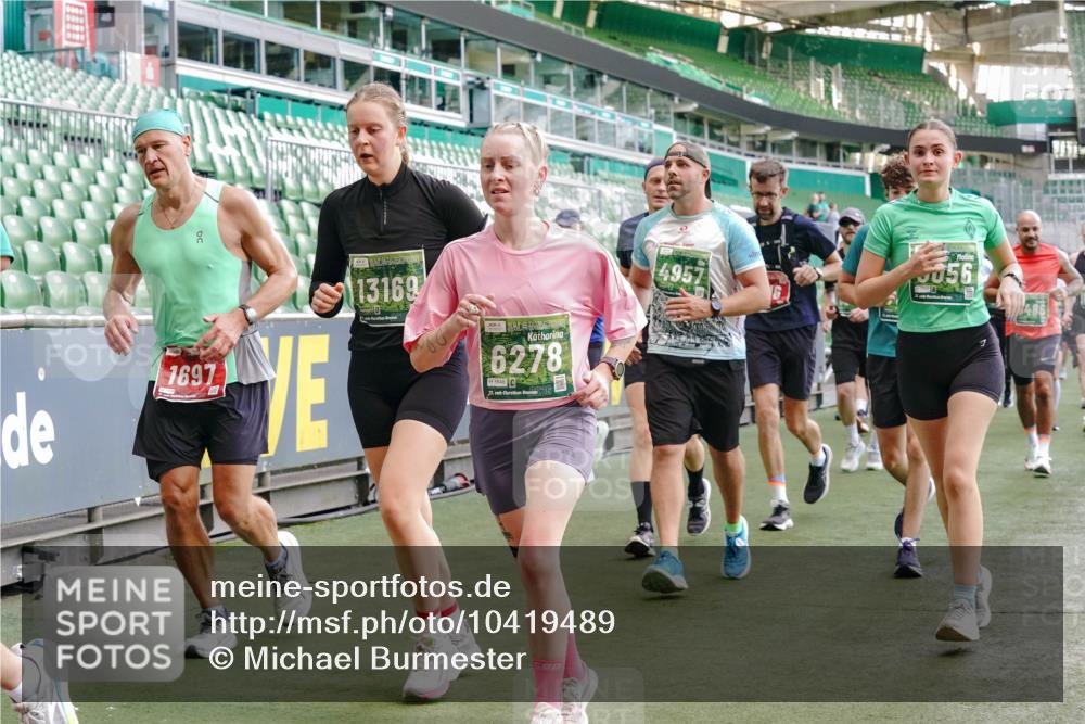13.09.2026 - 21. swb-Marathon Bremen Michael Burmester http://msf.ph/oto/10419489 13.09.2026 13:21:06 Laufen im Stadion 258, 351, 423, 441, 464, 601, 620, 704, 782, 851, 1060, 1066, 1094, 1129, 1158, 1177, 1316, 1344, 1409, 1439, 1446, 1518, 1676, 1697, 1729, 1756, 1808, 1815, 1846, 1916, 2010, 2028, 2064, 2139, 2201, 2258, 2278, 2349, 2394, 2395, 2414, 2417, 2437, 2501, 2519, 2533, 2551, 2588, 2626, 2652, 2694, 2695, 2736, 2756, 2793, 2828, 2886, 2954, 2995, 3004, 3010, 3017, 3018, 3022, 3034, 3035, 3036, 3037, 3059, 3070, 3074, 3102, 3139, 3144, 3225, 3243, 3264, 3310, 3315 meine-sportfotos.de