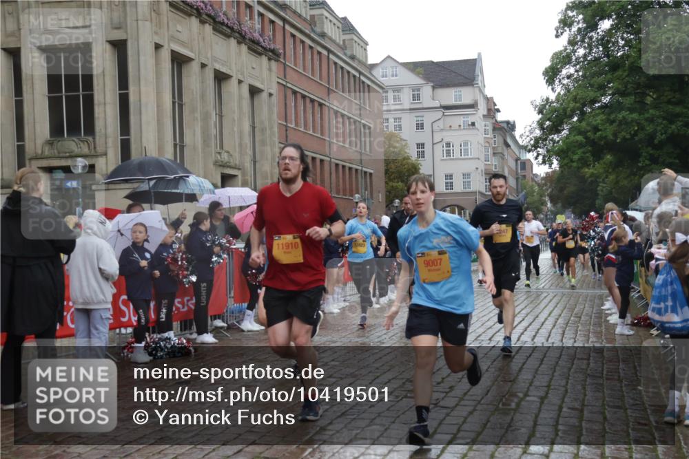 13.09.2026 - Kiel Lauf Yannick Fuchs http://msf.ph/oto/10419501 13.09.2026 10:51:42 Ziel 101, 201, 310, 1231, 1568, 1754, 1890, 2393, 2468, 2470, 2519, 2566, 2690, 2783, 3013, 3440, 4084, 4613, 4646, 4887, 5174, 5441, 6177, 6367, 6928, 7141, 7204, 7740, 8197, 8625, 8627, 9265, 10345, 10384, 10440, 11079, 11332, 11551, 12135, 12387, 12755, 238, 240, 251, 260, 386, 680, 901, 1758, 1804, 2035, 2247, 2519, 2672, 2803, 3029, 3751, 3873, 3879, 4040, 4205, 4258, 4259, 4271, 4619, 4646, 4939, 5525, 5735, 6663, 6865, 6928, 6948, 7043, 7914, 8373, 8464, 9007, 9030, 23 meine-sportfotos.de