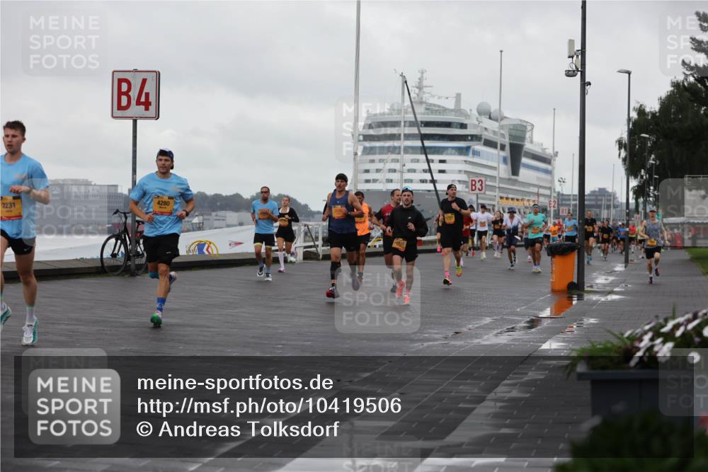 13.09.2026 - Kiel Lauf Andreas Tolksdorf http://msf.ph/oto/10419506 13.09.2026 10:57:26 Kiellinie 4, 2231, 4280, 1418, 3 meine-sportfotos.de