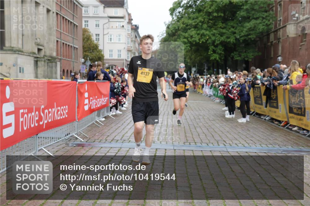 13.09.2026 - Kiel Lauf Yannick Fuchs http://msf.ph/oto/10419544 13.09.2026 09:41:07 Ziel 1593, 1787, 3883, 4137, 8389, 9608, 10202, 10974, 420, 1630, 1787, 3552, 5039, 6299, 6563, 7131, 7239, 7730, 8493, 8636, 9578, 9726, 10353, 11750, 11792, 12225, 1671, 1966, 4068, 9110, 10299, 11645, 11983, 12166, 1081, 2695, 2847, 3694, 7239, 11750 meine-sportfotos.de