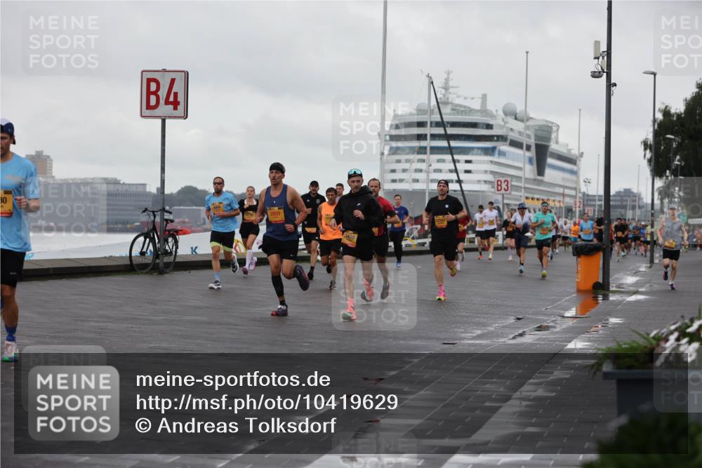 13.09.2026 - Kiel Lauf Andreas Tolksdorf http://msf.ph/oto/10419629 13.09.2026 10:57:27 Kiellinie 30, 4, 2809, 1418, 12521, 3 meine-sportfotos.de