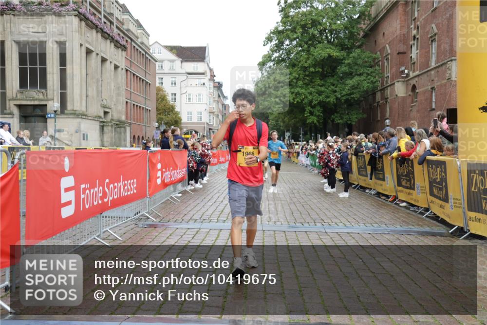 13.09.2026 - Kiel Lauf Yannick Fuchs http://msf.ph/oto/10419675 13.09.2026 09:41:17 Ziel 1593, 1671, 1966, 9608, 10299, 10974, 11645, 11983, 420, 1593, 1630, 1787, 3883, 4137, 5039, 6299, 8389, 8493, 8636, 9578, 9726, 10202, 10353, 11792, 4068, 4315, 9110, 9771, 11106, 12166, 420, 3552, 6563, 7131, 7730, 10353, 11750, 11792, 12225 meine-sportfotos.de