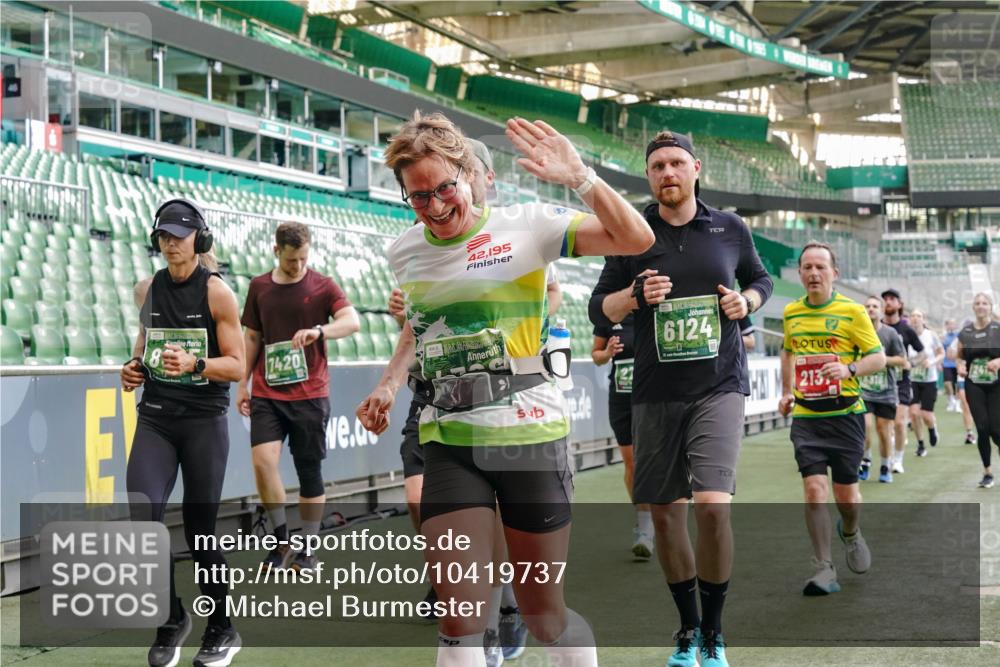 13.09.2026 - 21. swb-Marathon Bremen Michael Burmester http://msf.ph/oto/10419737 13.09.2026 13:21:12 Laufen im Stadion 128, 258, 351, 423, 441, 464, 601, 620, 704, 782, 851, 1060, 1066, 1094, 1129, 1158, 1177, 1316, 1344, 1409, 1417, 1439, 1446, 1518, 1676, 1697, 1729, 1756, 1808, 1815, 1846, 1916, 2010, 2028, 2064, 2139, 2201, 2258, 2278, 2349, 2394, 2395, 2414, 2417, 2437, 2501, 2519, 2533, 2551, 2588, 2652, 2694, 2695, 2736, 2756, 2793, 2828, 2886, 2954, 2995, 3004, 3010, 3017, 3018, 3022, 3034, 3035, 3036, 3037, 3059, 3070, 3074, 3102, 3139, 3144, 3225, 3264, 3310 meine-sportfotos.de