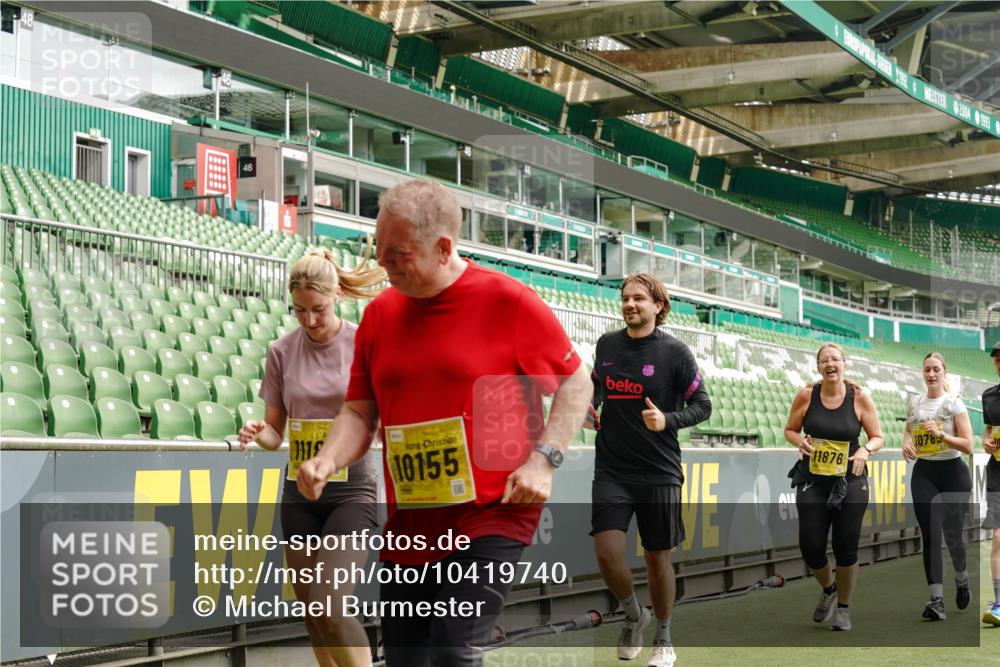 13.09.2026 - 21. swb-Marathon Bremen Michael Burmester http://msf.ph/oto/10419740 13.09.2026 10:43:47 Laufen im Stadion 10002, 10004, 10005, 10176, 10191, 10192, 10271, 10295, 10303, 10325, 10330, 10335, 10361, 10362, 10402, 10459, 10474, 10491, 10513, 10557, 10572, 10605, 10606, 10629, 10665, 10752, 10756, 10773, 10779, 10784, 10805, 10854, 10880, 10882, 10899, 10900, 10997, 10999, 11026, 11027, 11041, 11078, 11140, 11173, 11217, 11233, 11264, 11274, 11307, 11333, 11337, 11355, 11385, 11408, 11448, 11456, 11461, 11482, 11629, 11943, 12334 meine-sportfotos.de