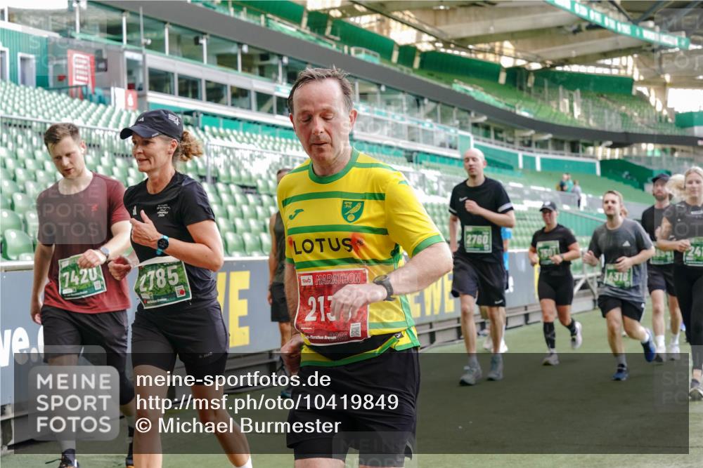 13.09.2026 - 21. swb-Marathon Bremen Michael Burmester http://msf.ph/oto/10419849 13.09.2026 13:21:14 Laufen im Stadion 128, 258, 351, 423, 441, 464, 601, 620, 704, 782, 851, 1060, 1066, 1094, 1129, 1158, 1177, 1316, 1344, 1409, 1417, 1439, 1446, 1518, 1676, 1697, 1729, 1756, 1808, 1815, 1846, 2010, 2028, 2064, 2139, 2201, 2258, 2278, 2349, 2394, 2395, 2414, 2417, 2437, 2501, 2519, 2533, 2551, 2588, 2652, 2694, 2695, 2736, 2756, 2793, 2828, 2886, 2954, 2964, 2995, 3004, 3010, 3017, 3018, 3022, 3034, 3035, 3036, 3037, 3059, 3070, 3074, 3102, 3139, 3144, 3225, 3264, 3310 meine-sportfotos.de