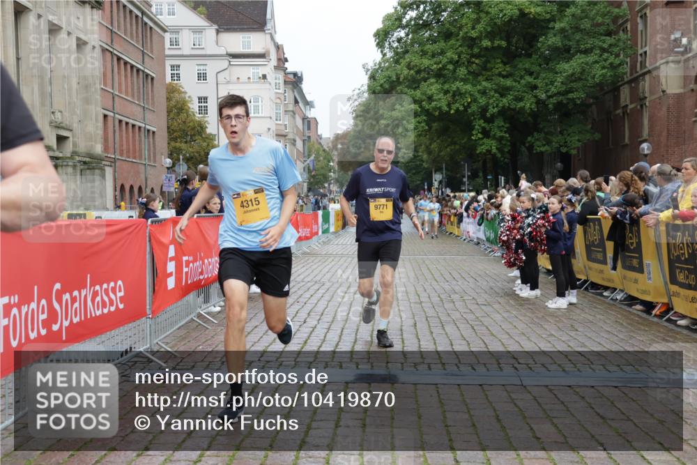 13.09.2026 - Kiel Lauf Yannick Fuchs http://msf.ph/oto/10419870 13.09.2026 09:41:34 Ziel 4068, 4315, 6649, 9110, 9771, 11106, 12166, 1593, 1671, 1966, 3883, 4137, 8389, 9110, 9608, 10202, 10299, 10974, 11645, 11983, 12166, 402, 3143, 3175, 4533, 4704, 5107, 6687, 6739, 7238, 8588, 8829, 9050, 9224, 11907, 12175, 1787, 5039, 6299, 8389, 8493, 8636, 9726, 10202 meine-sportfotos.de