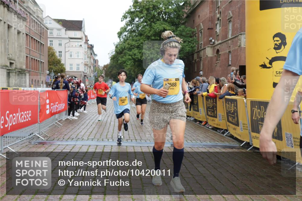13.09.2026 - Kiel Lauf Yannick Fuchs http://msf.ph/oto/10420011 13.09.2026 09:41:45 Ziel 402, 3143, 3175, 4533, 4704, 5107, 6649, 6687, 6739, 7238, 8588, 9224, 11907, 1671, 1966, 4068, 4315, 9110, 9608, 9771, 10299, 10974, 11106, 11645, 11983, 12166, 699, 772, 2910, 3801, 6599, 8829, 9050, 12175, 1593, 3883, 4137, 9608, 10299, 10974 meine-sportfotos.de