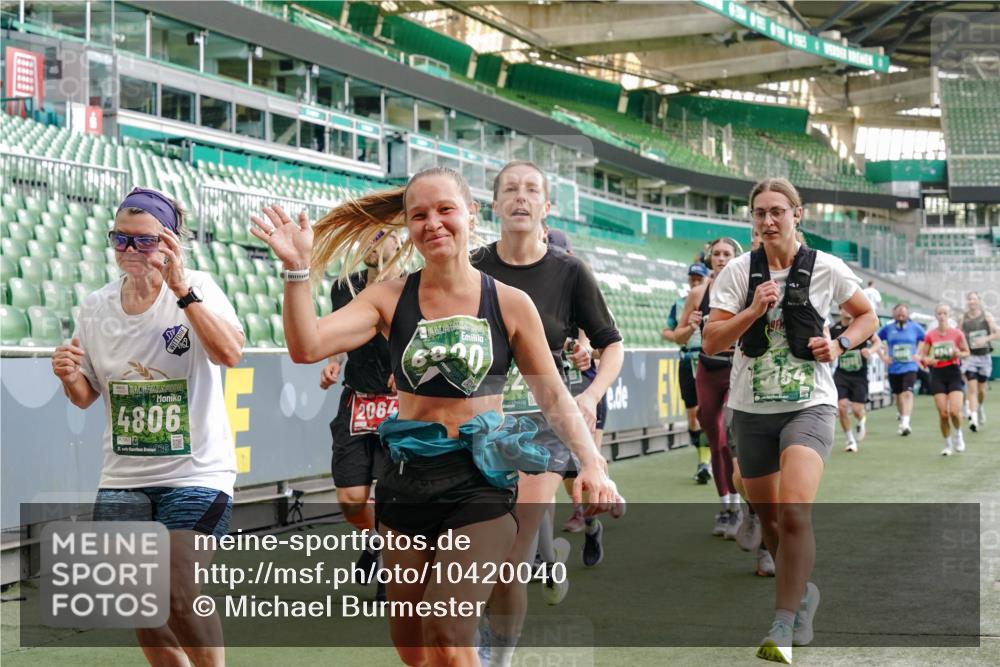 13.09.2026 - 21. swb-Marathon Bremen Michael Burmester http://msf.ph/oto/10420040 13.09.2026 13:21:22 Laufen im Stadion 128, 258, 351, 423, 441, 601, 620, 704, 782, 851, 1060, 1094, 1129, 1158, 1177, 1316, 1344, 1409, 1417, 1439, 1446, 1518, 1676, 1697, 1729, 1756, 1808, 1815, 1846, 2010, 2028, 2064, 2139, 2201, 2258, 2278, 2290, 2349, 2394, 2395, 2414, 2417, 2437, 2501, 2519, 2533, 2551, 2588, 2632, 2652, 2660, 2694, 2695, 2736, 2793, 2828, 2886, 2954, 2964, 2995, 3004, 3010, 3017, 3018, 3022, 3034, 3035, 3036, 3037, 3070, 3074, 3102, 3139, 3144, 3225, 3264, 3310, 3682 meine-sportfotos.de