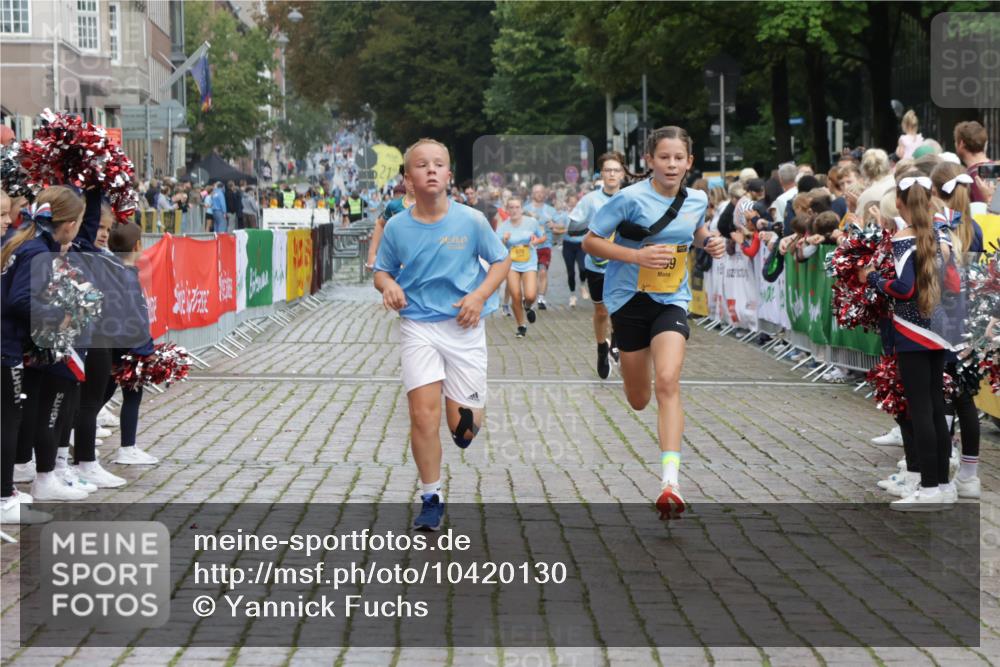 13.09.2026 - Kiel Lauf Yannick Fuchs http://msf.ph/oto/10420130 13.09.2026 09:42:01 Ziel 699, 772, 2910, 3801, 5276, 6599, 8829, 9050, 12175, 402, 3143, 3175, 4315, 4533, 4704, 5107, 6649, 6687, 6739, 7238, 8588, 9224, 9771, 11106, 11907, 133, 570, 792, 2955, 2977, 3357, 3676, 5011, 5105, 5336, 5774, 6620, 6797, 7687, 8476, 10938, 11793, 12723, 4068, 9110, 11645, 12166 meine-sportfotos.de