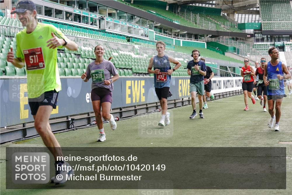 13.09.2026 - 21. swb-Marathon Bremen Michael Burmester http://msf.ph/oto/10420149 13.09.2026 12:58:39 Laufen im Stadion 141, 148, 191, 226, 232, 334, 511, 672, 776, 789, 790, 909, 972, 1010, 1119, 1166, 1191, 1199, 1254, 1281, 1516, 1535, 1642, 1647, 1752, 1809, 1881, 1931, 1933, 2046, 2210, 2324, 2343, 2367, 2371, 2397, 2402, 2423, 2425, 2577, 2771, 2807, 2827, 2885, 2899, 2903, 2904, 2979, 3015, 3021, 3051, 3098, 3120, 3124, 3138, 3148, 3182, 3186, 3190, 3233, 3319, 3338, 3435, 3516, 3531, 3534, 3560, 3652, 3655, 3685, 3690, 3695, 3866, 3933, 3934, 3939, 4101, 4319, 205 meine-sportfotos.de