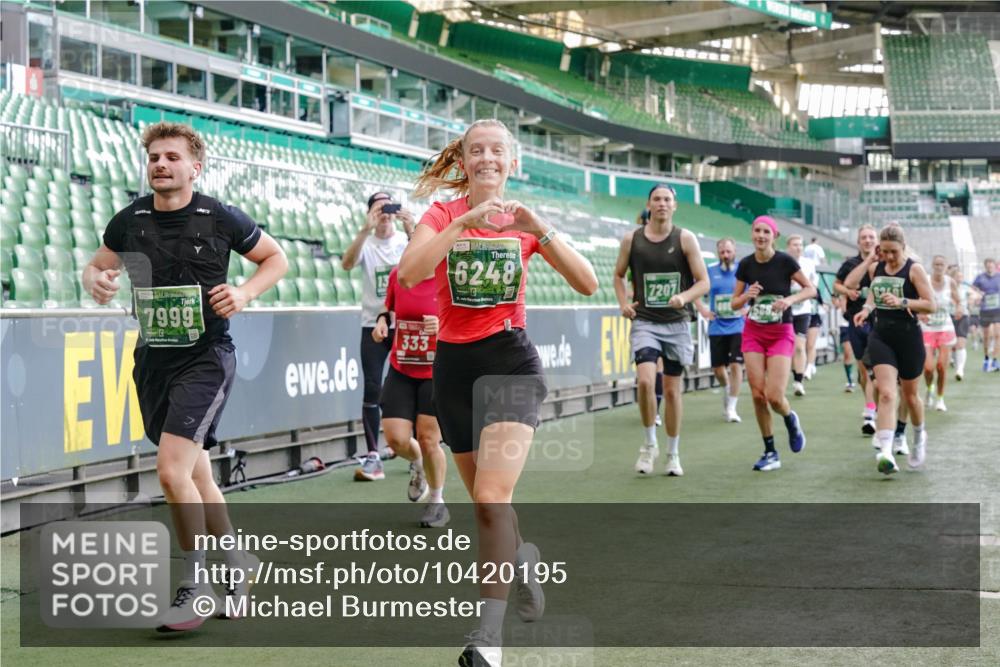 13.09.2026 - 21. swb-Marathon Bremen Michael Burmester http://msf.ph/oto/10420195 13.09.2026 13:21:27 Laufen im Stadion 128, 258, 343, 351, 423, 441, 601, 620, 704, 782, 851, 1060, 1094, 1129, 1158, 1177, 1316, 1344, 1409, 1417, 1439, 1446, 1518, 1669, 1676, 1697, 1729, 1756, 1808, 1815, 1846, 2010, 2028, 2064, 2139, 2201, 2258, 2278, 2290, 2349, 2394, 2395, 2414, 2417, 2437, 2501, 2519, 2533, 2551, 2588, 2619, 2632, 2652, 2660, 2694, 2695, 2736, 2793, 2828, 2886, 2954, 2964, 2995, 3004, 3010, 3017, 3018, 3022, 3034, 3035, 3036, 3037, 3070, 3074, 3102, 3139, 3144, 3225, 3264, 3310, 3682 meine-sportfotos.de