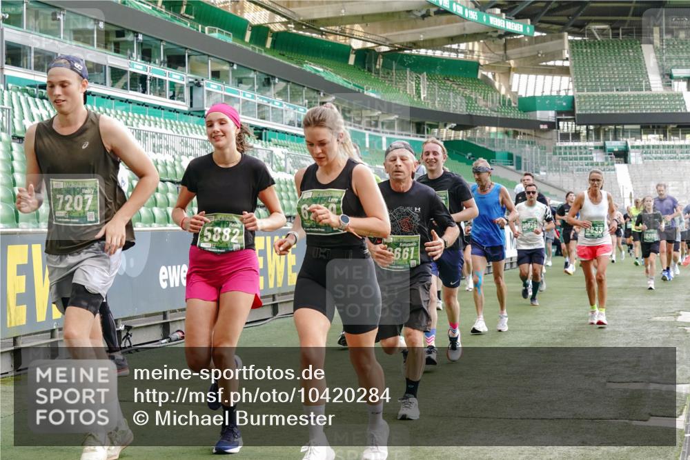 13.09.2026 - 21. swb-Marathon Bremen Michael Burmester http://msf.ph/oto/10420284 13.09.2026 13:21:30 Laufen im Stadion 128, 258, 343, 351, 423, 441, 601, 620, 704, 782, 851, 1060, 1094, 1129, 1158, 1177, 1316, 1344, 1409, 1417, 1439, 1446, 1518, 1669, 1676, 1697, 1729, 1756, 1808, 1815, 1846, 2010, 2064, 2139, 2201, 2258, 2278, 2290, 2349, 2394, 2395, 2414, 2417, 2437, 2501, 2519, 2533, 2551, 2588, 2619, 2632, 2652, 2660, 2685, 2694, 2695, 2736, 2793, 2828, 2886, 2954, 2964, 2995, 3004, 3010, 3017, 3018, 3022, 3034, 3035, 3036, 3037, 3070, 3074, 3102, 3139, 3144, 3225, 3264, 3310, 3682 meine-sportfotos.de